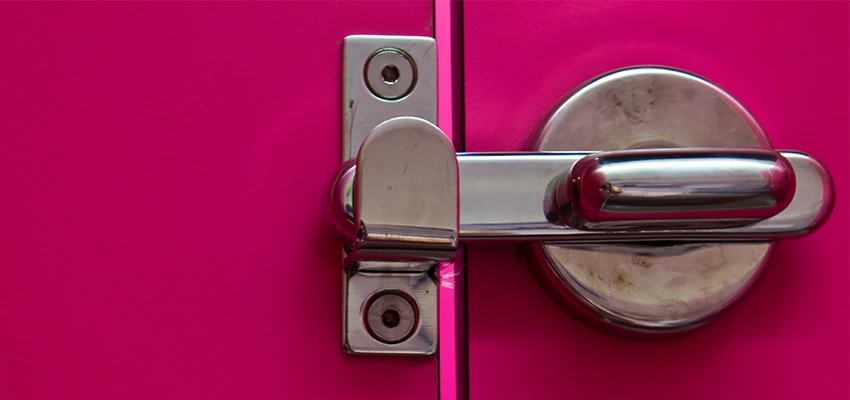 Childproof Gate Lock in Gardena, California