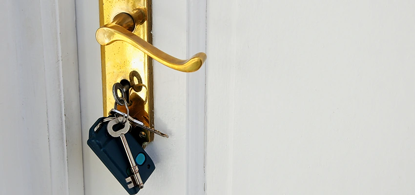 Broken Door Key Extraction in Gardena, CA